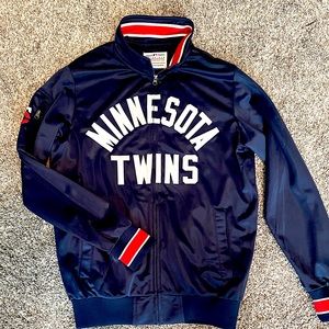 Minnesota Twins Zip Up Jacket! Worn once!